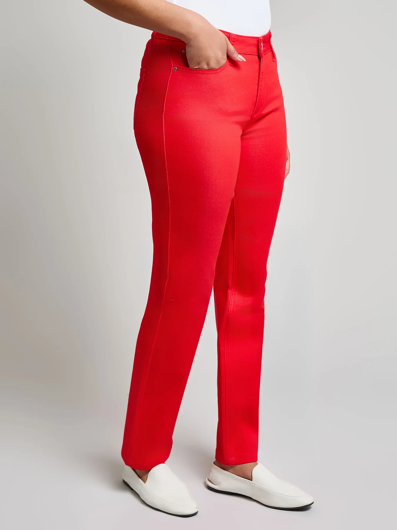 Lexington Straight Leg Jeans, Rouge - Image 2