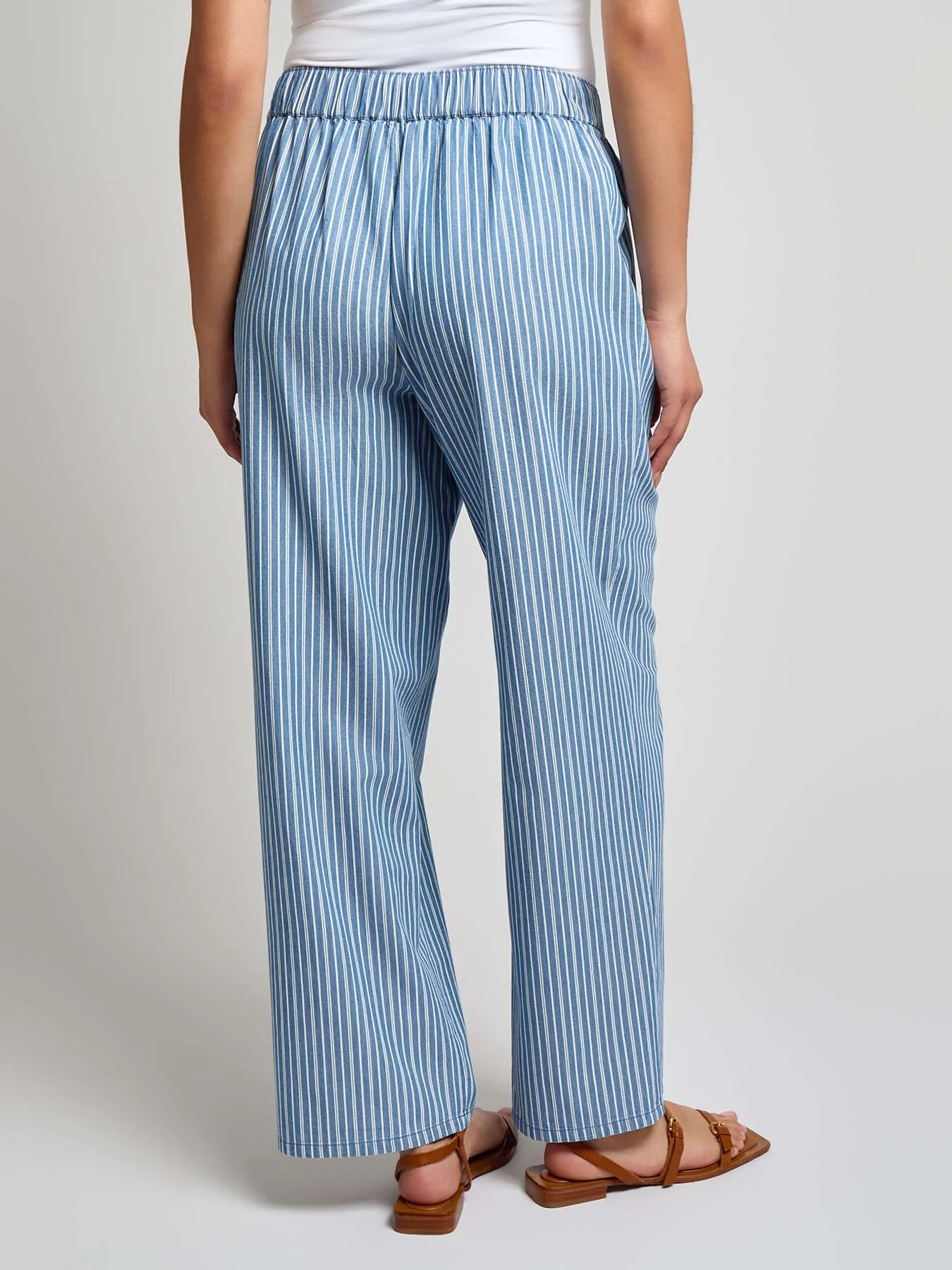Petite Drawstring Patch Pocket Pull-On Pant - Image 3