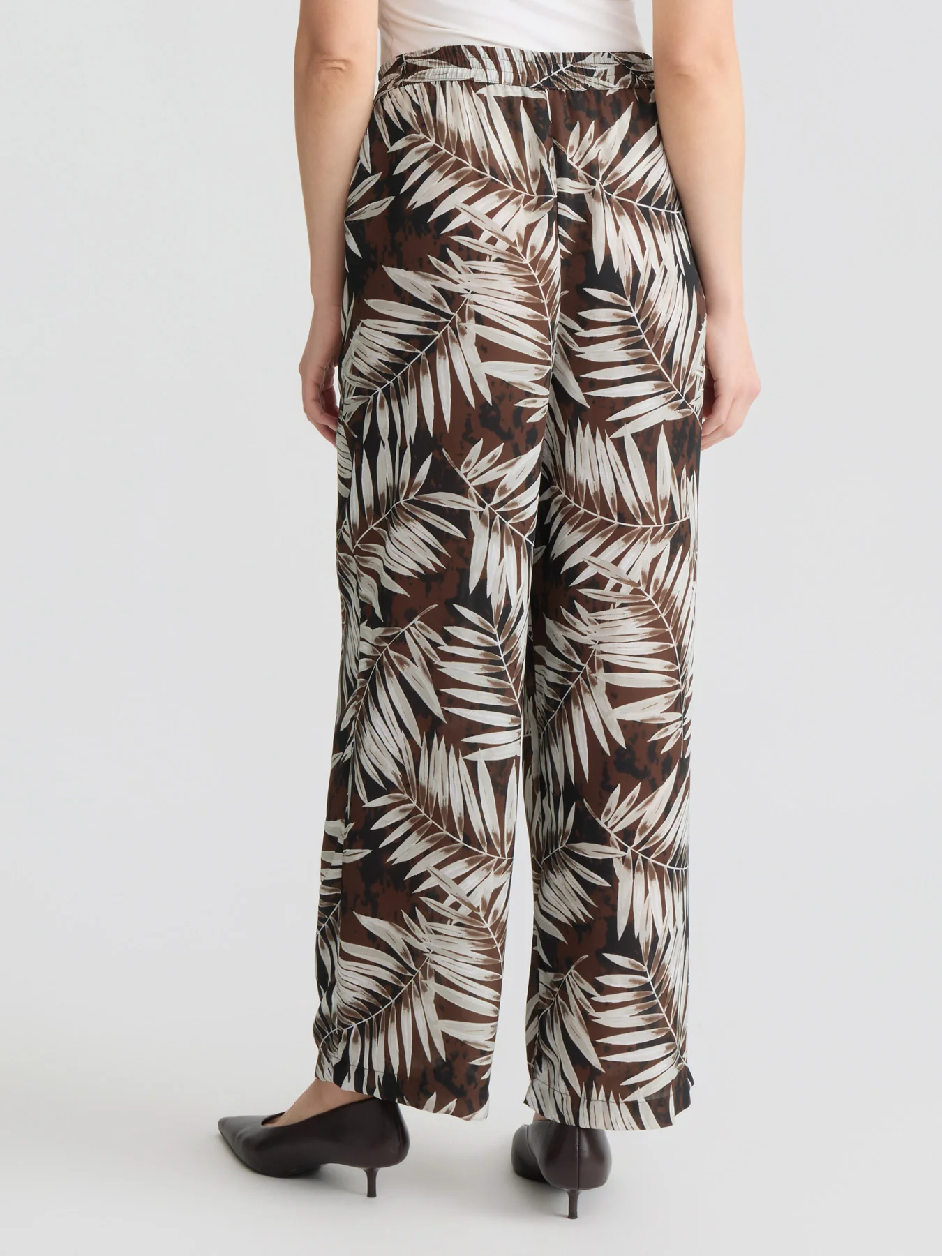 Petite Wide Leg Pull-On Drawstring Pant, Printed Crepe - Image 3