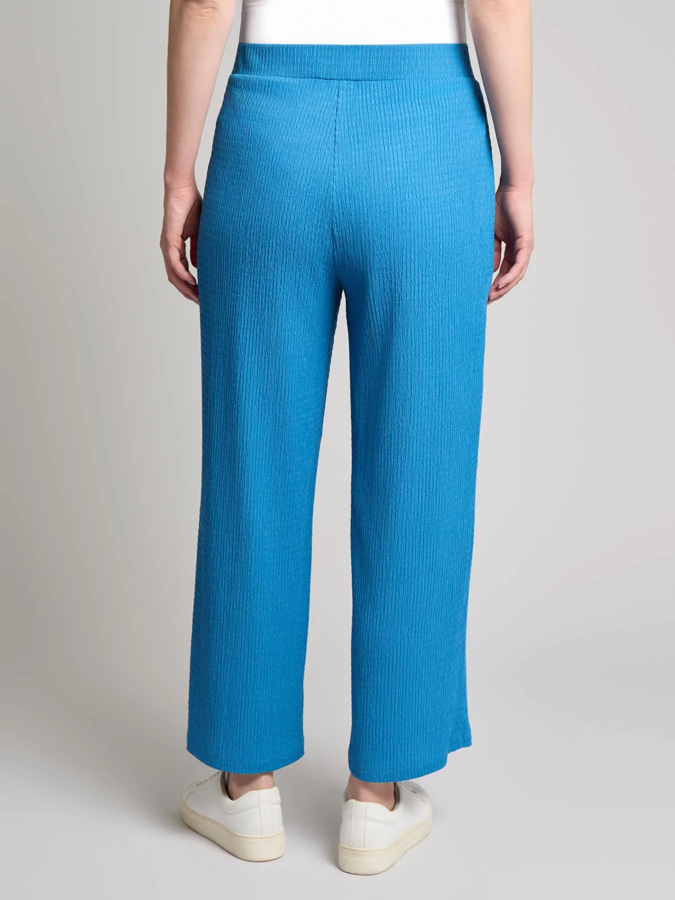 Pull-On Textured Wide Leg Cropped Pant - Image 3