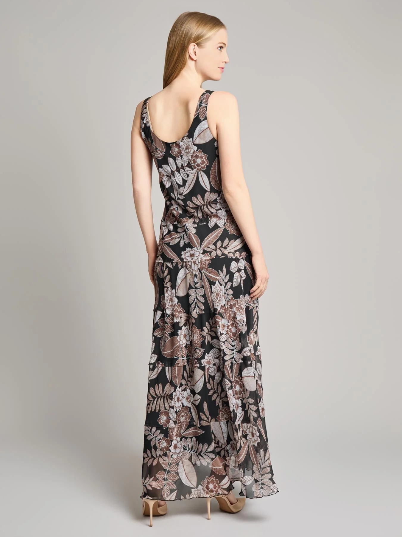 Scoop Neck Tiered Maxi Dress - Image 3