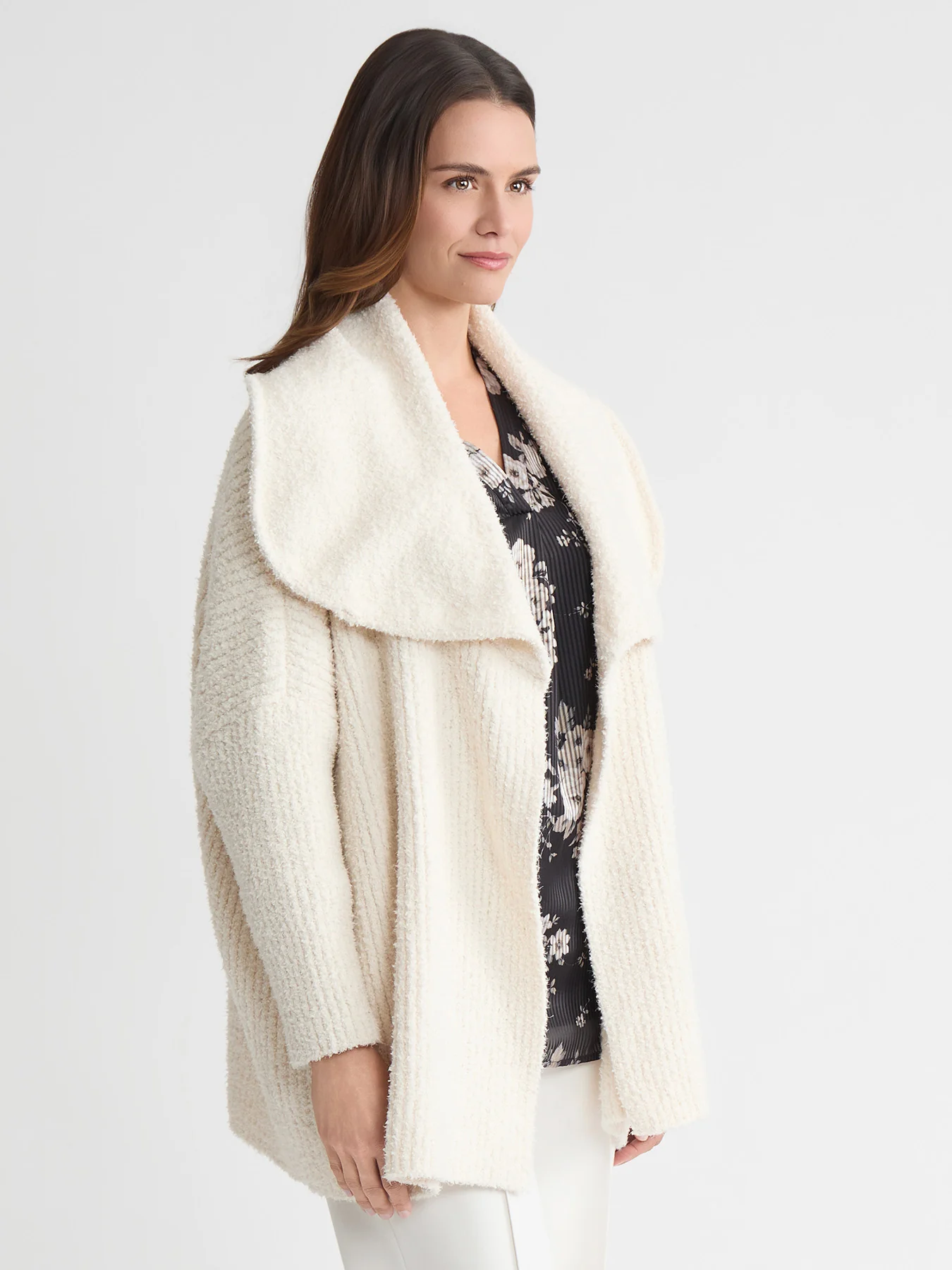 Wide Collared Cardigan - Image 2