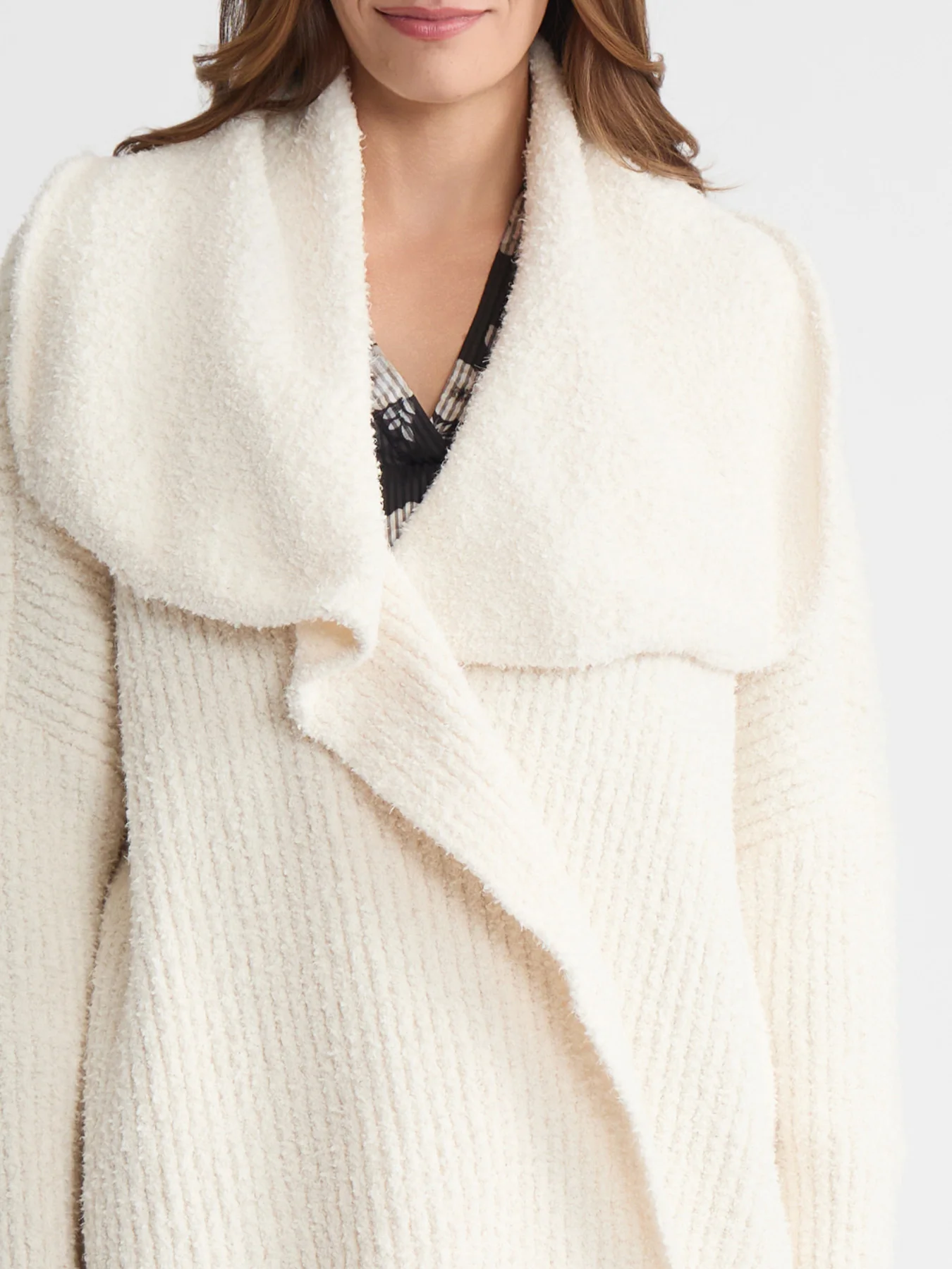 Wide Collared Cardigan - Image 3